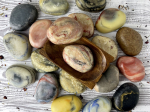 THE ARTISAN'S WHITE CLAY AND HONEY STONE SOAP