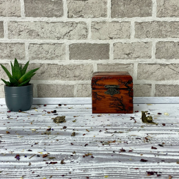 THE ARTISAN'S  WOODEN  STORAGE BOX-CHESTNUT